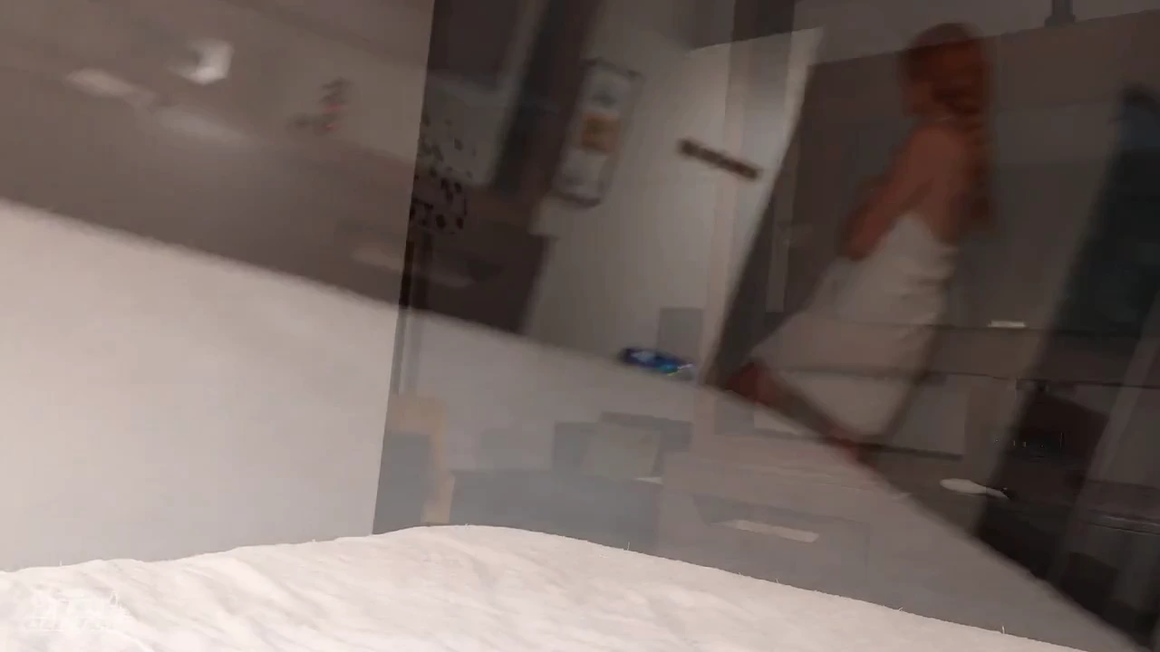 One night stand with a girl next door in a hotel room porn video